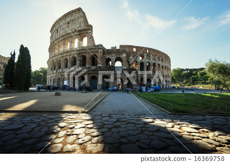 Colosseum in Rome and morning sun, Italy Colosseum in Rome and morning sun, Italy 16369758