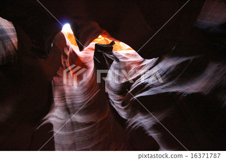 Antelope Canyon - 9 16371787