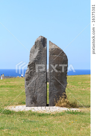 北緯45度紀念碑 照片素材 圖片 圖庫