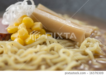 拉麵 16376309