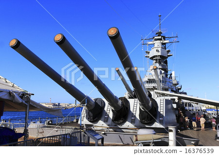 Battleship Missouri 16376539