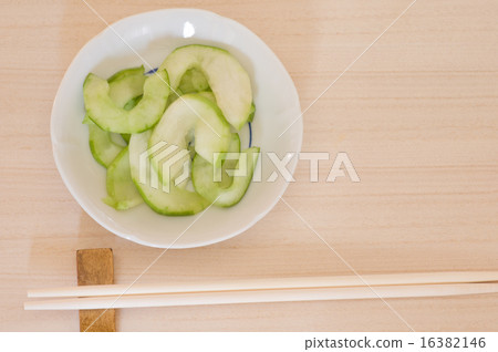 Pomegranate pickles 16382146