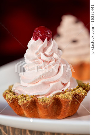 sweet cakes  16382441