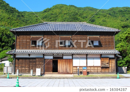 三角西港舊高田瓦礫商店的建設 16384287