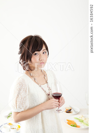 Women in the party venue Women in the party venue 16384592