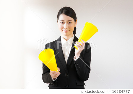cheering business woman 16384777