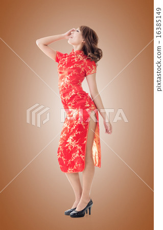 Chinese woman 16385149