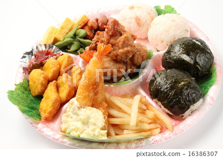 Picnic and hors d'oeuvre 16386307