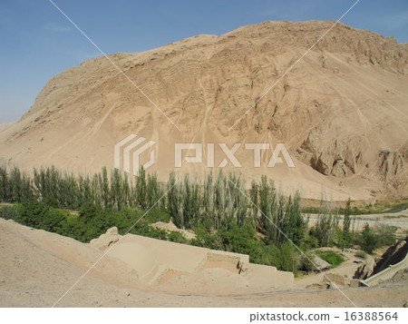 Fire Mountain 16388564