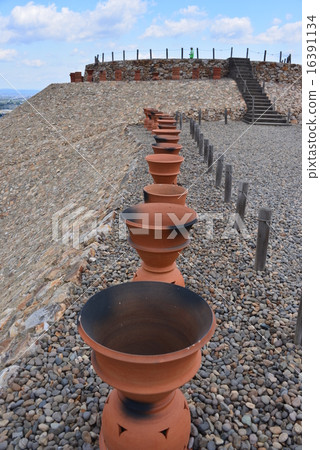 Mori General Tsuka Kofun 2015 Early summer Mori General Tsuka Kofun 2015 Early summer 16391134