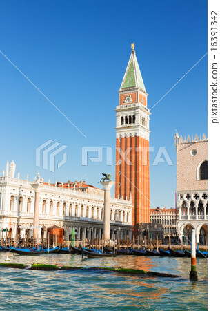 San Marco square waterfront, Venice 16391342