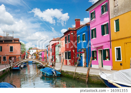Burano island, Venice, Italy Burano island, Venice, Italy 16391355