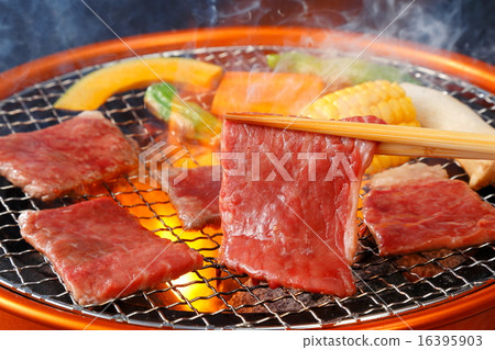Beef grilled meat 16395903