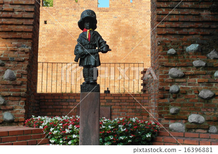 Antech, a boy with a gun in hand 16396881