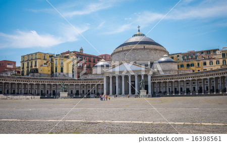 Piazza del Plebiscito, Naples, Italy Piazza del Plebiscito, Naples, Italy 16398561