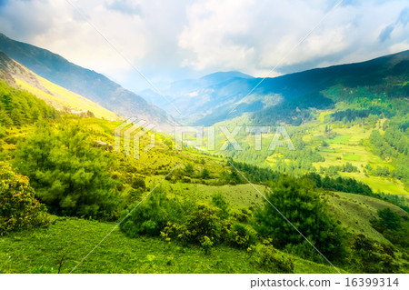 Himalayan mountains 16399314