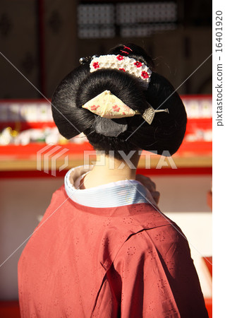 在日本人的頭髮後面 16401920