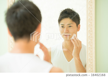 Mens Beauty Image 16402168