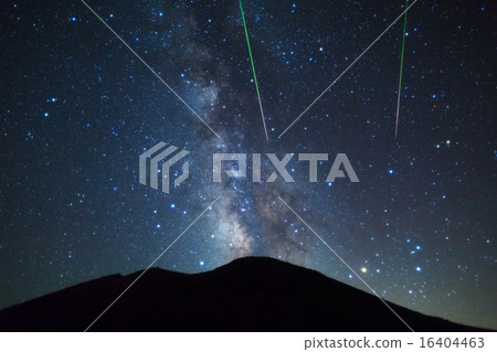 The Milky Way and the Perseid meteor shower hanging over the Norikura peak 16404463
