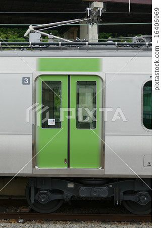 New Yamanote Line E235 series Sagamiko Lake Station 16406969