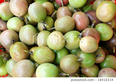 passion fruit, vitamin C, healthy food 16418314