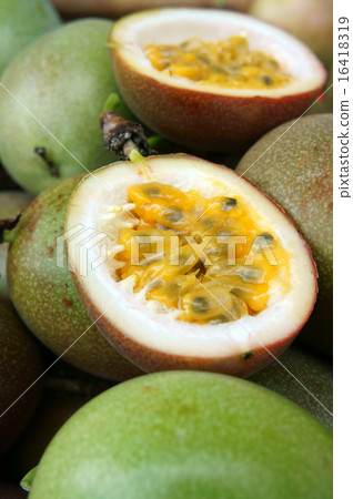 passion fruit, vitamin C,  food, passionfruit 16418319