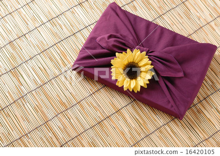 Wrapping cloth (gifts) 16420105