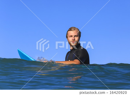 Surfing a wave 16420920