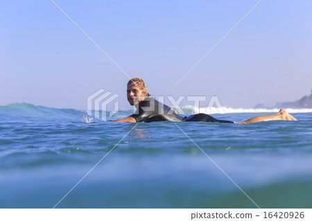 Surfing a wave 16420926