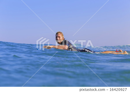 Surfing a wave 16420927