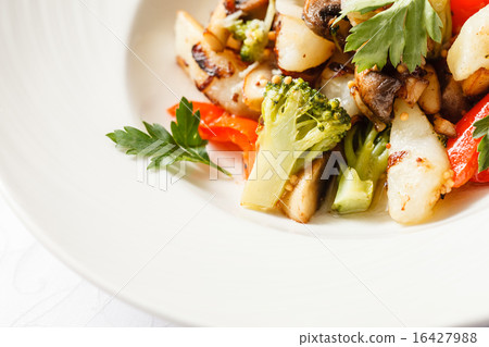 roasted vegetables 16427988