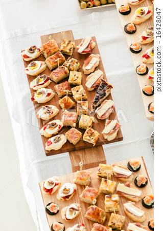 catering food 16428047