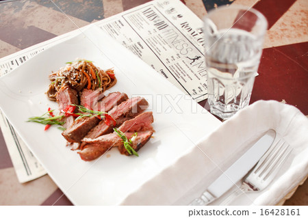 steak with noodles steak with noodles 16428161