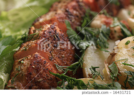 grilled salmon with salad and nuts 16431721