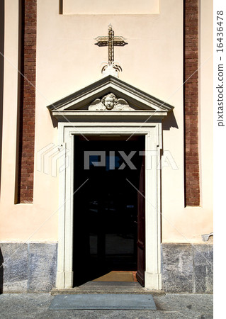 italy  lombardy     in  the cairate old  16436478