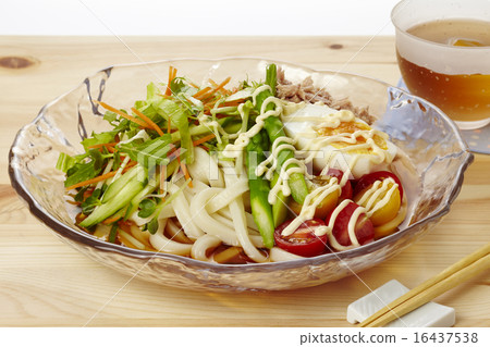 沙拉烏冬面 16437538