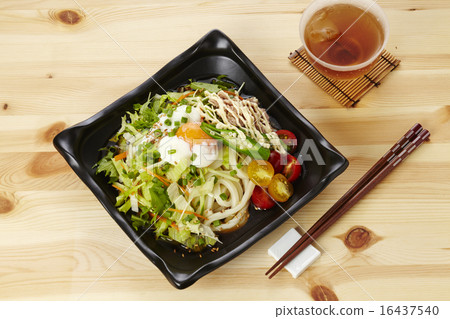 沙拉烏冬面 沙拉烏冬面 16437540