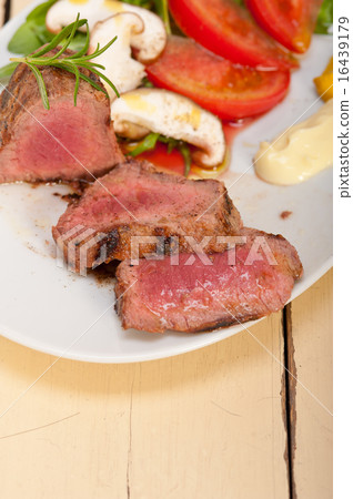 beef filet mignon grilled with vegetables beef filet mignon grilled with vegetables 16439179