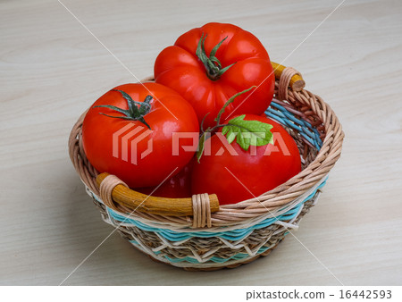Tomato in the basket 16442593