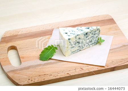 Dor Blue cheese 16444073
