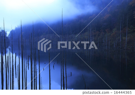 Natural lake 16444365