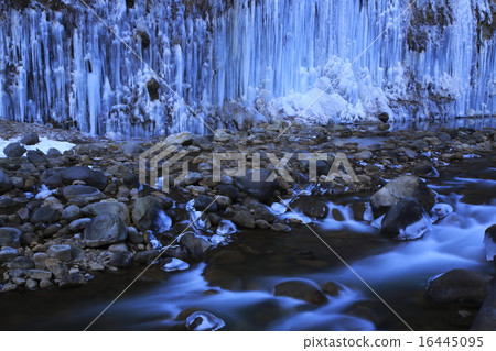 Icicle Icicle 16445095