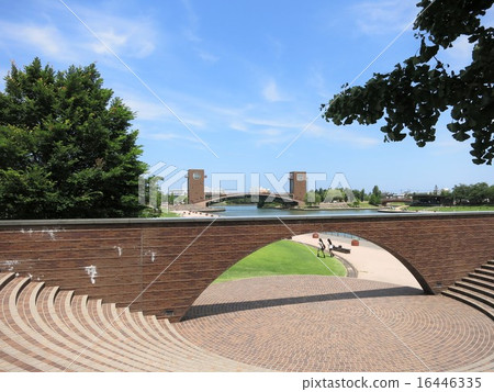 美麗的財富岩石運河水公園 16446335