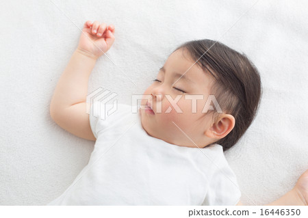 Baby to take a nap Baby to take a nap 16446350