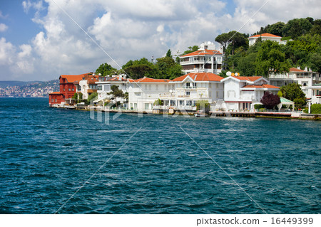 Villas Along The Bosphorus Strait 16449399