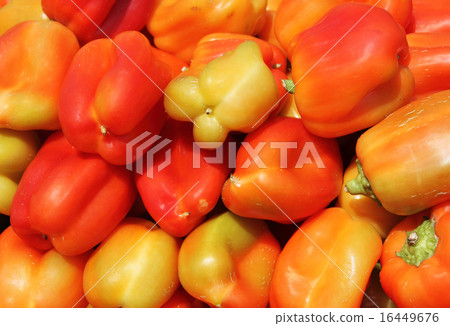 Red peppers 16449676