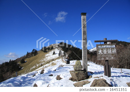 大型Bodhisatz Pass山峰1月 16451351