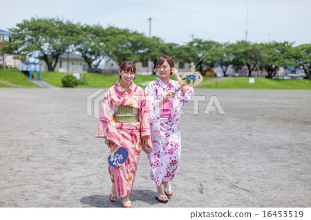 浴衣的女人 浴衣的女人 16453519
