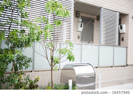 新建的公寓 16457940