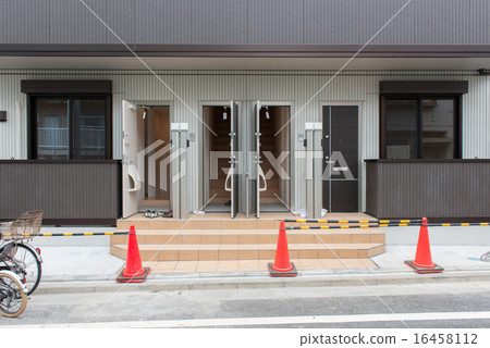 出租公寓接近完工 16458112